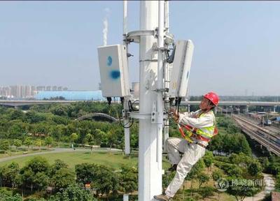 無(wú)懼夏日炎熱，以汗水“衛(wèi)”護(hù)通信服務(wù)——記通訊設(shè)備修理人員的堅(jiān)守與奉獻(xiàn)